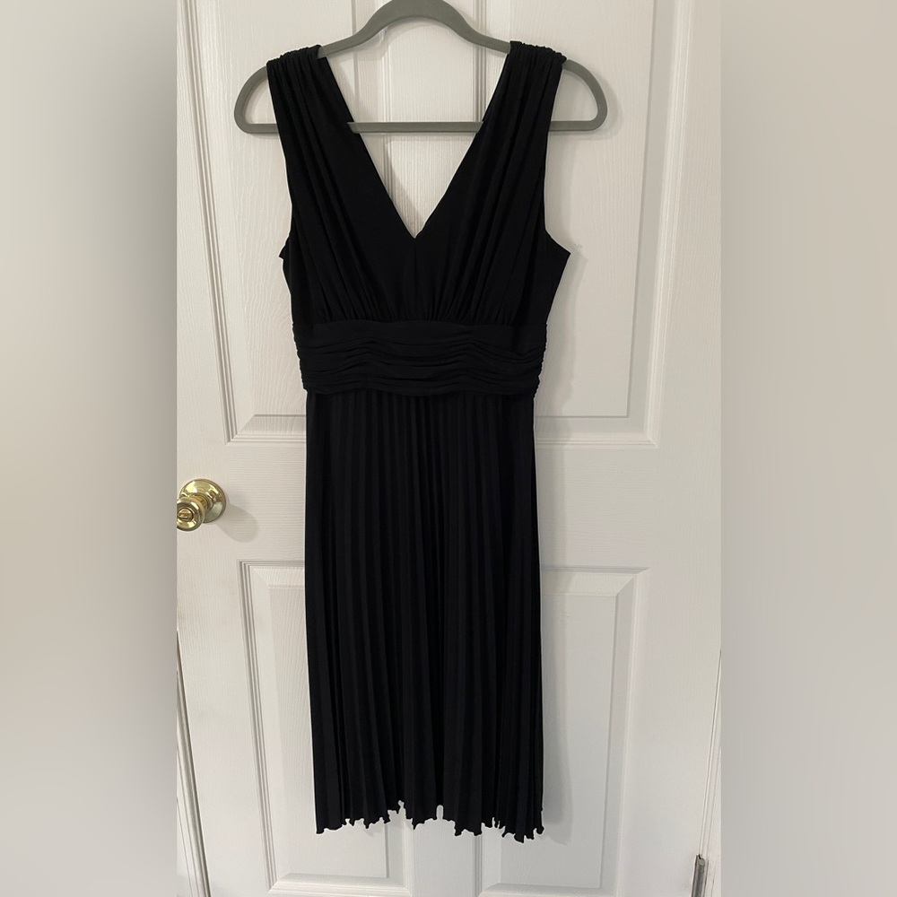 Jessica Howard Classic Black Dress